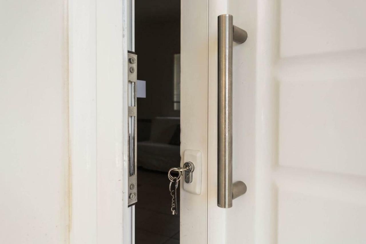Sofia Apartment Каламата Екстериор снимка